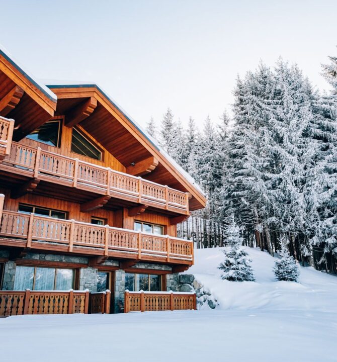 Vue chalet extérieur Le Coucou Jérome Galland