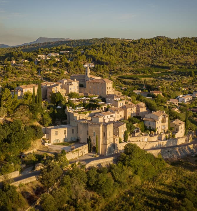 Vue du ciel Crillon le Brave